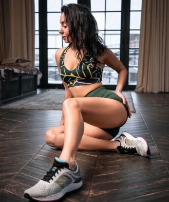 Анкета проститутки Оля - город Белоглинка, 26 лет, №10226